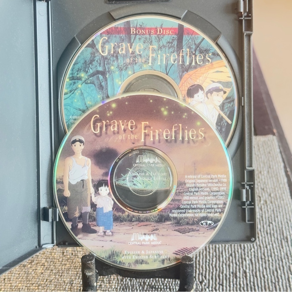 Grave of the Fireflies 2-Disc DVD Set (Central Park Media)